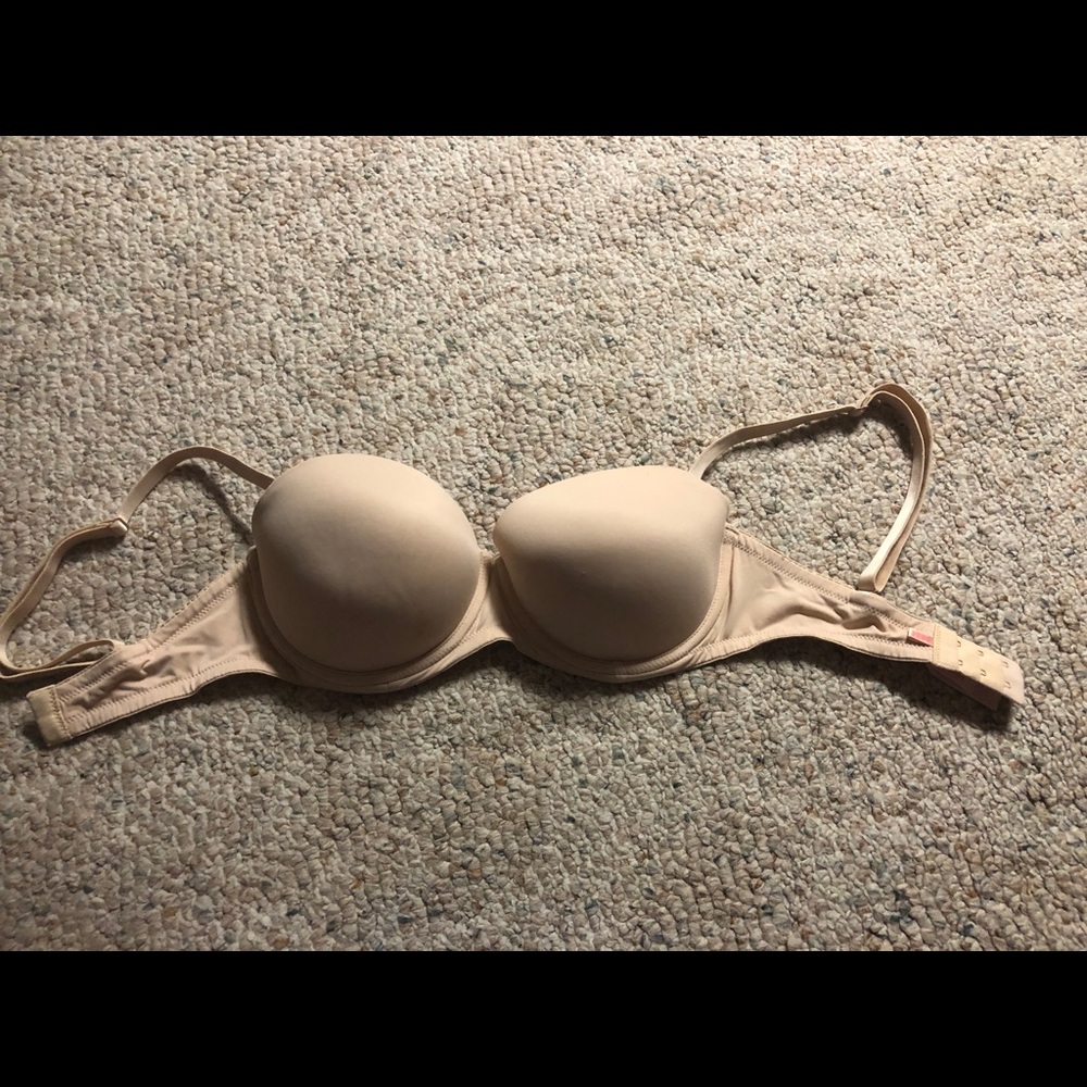 32DD Pink Victoria’s Secret bra
